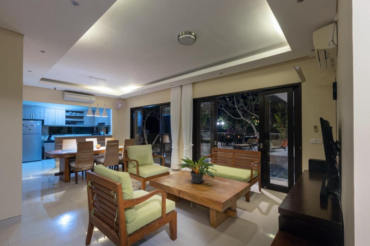 Villa Mayasari 6 Bed Rooms Nusa Dua  Extérieur photo